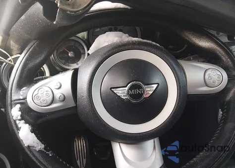 2010 Mini Cooper S from USA, damaged, VIN WMWMS3C5XATY51384